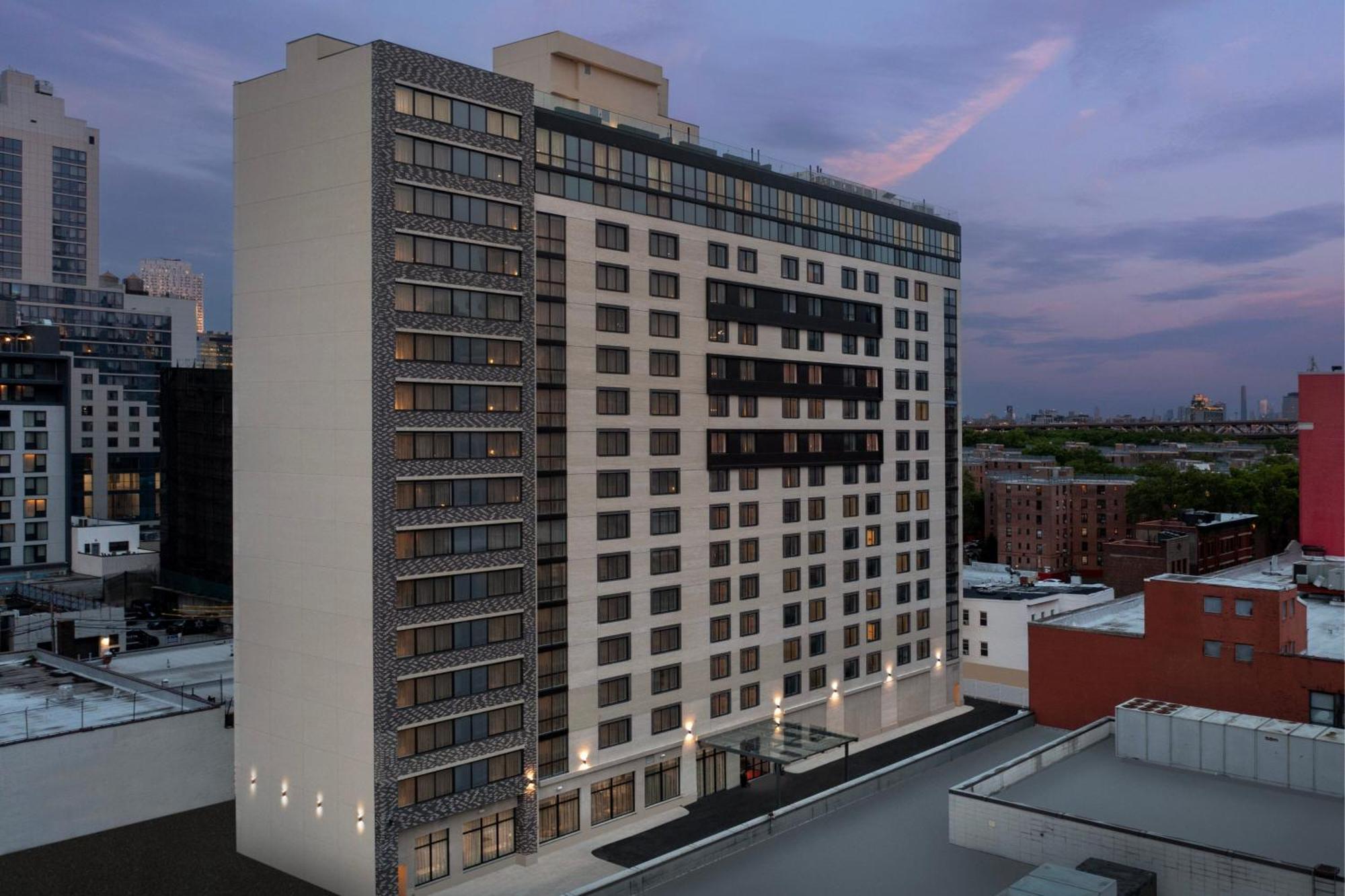 Residence Inn By Marriott New York Queens Εξωτερικό φωτογραφία